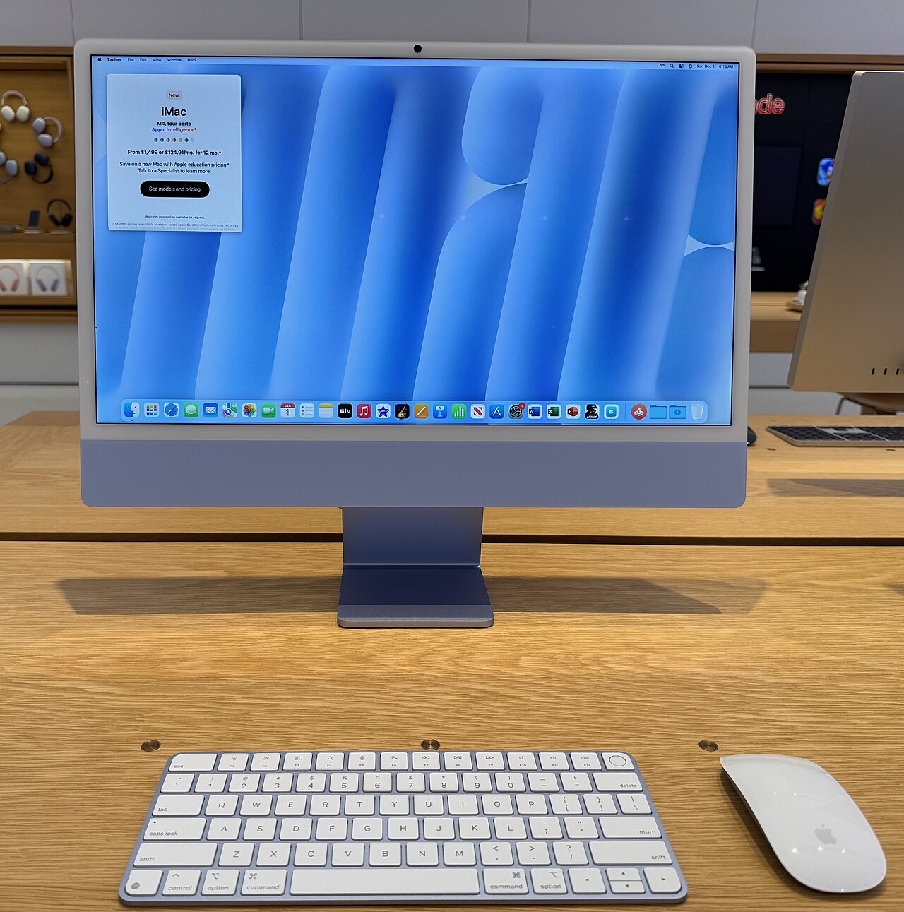 iMac with M6